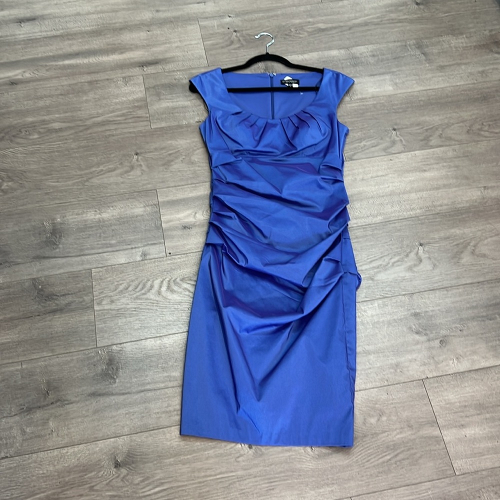 Ladies cocktail 👗, cap sleeves, purple, size 8